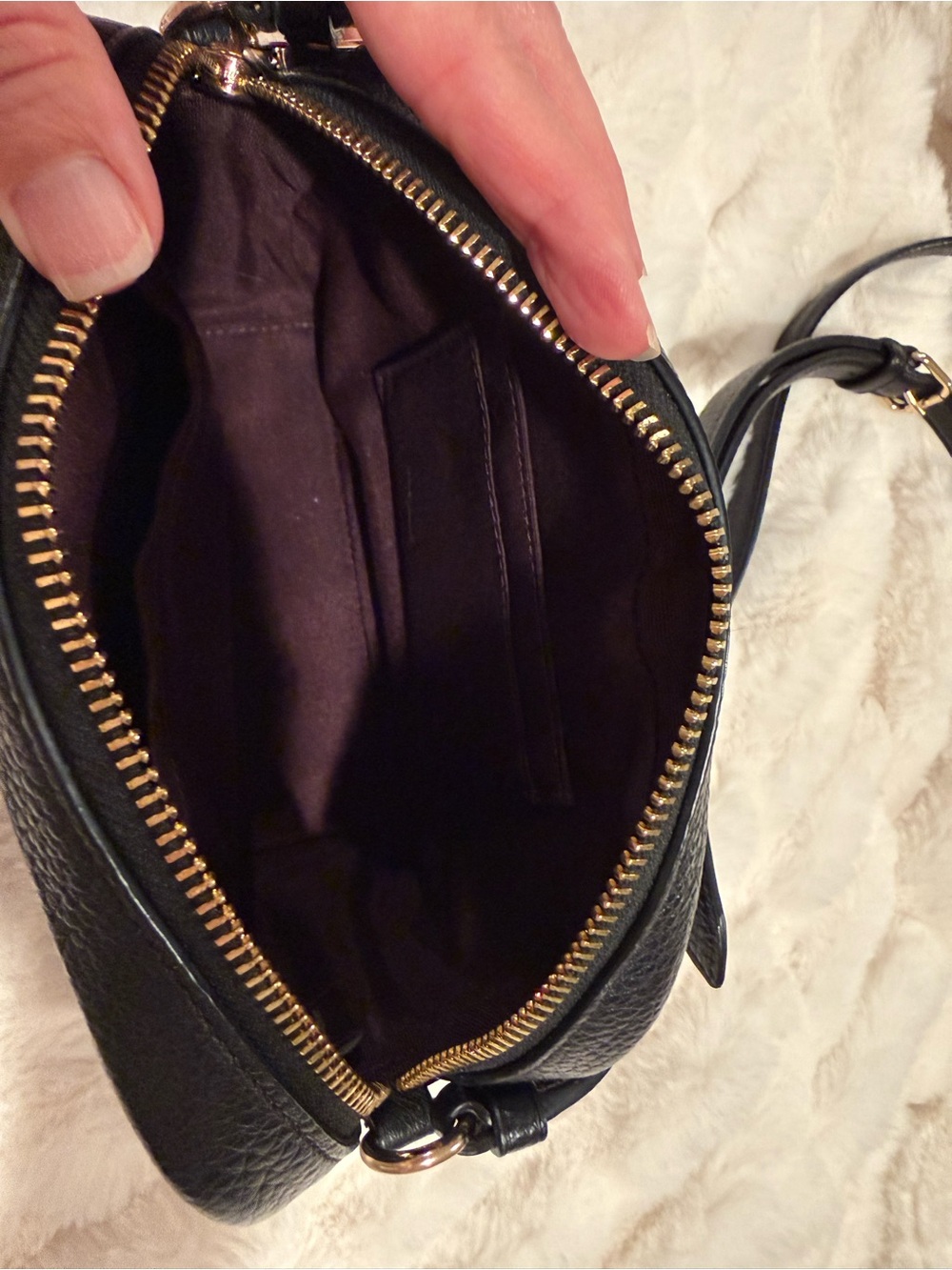 Coach Black Pebbled Leather Crossbody Bag with Gold Hardware - Picture 3 of 7